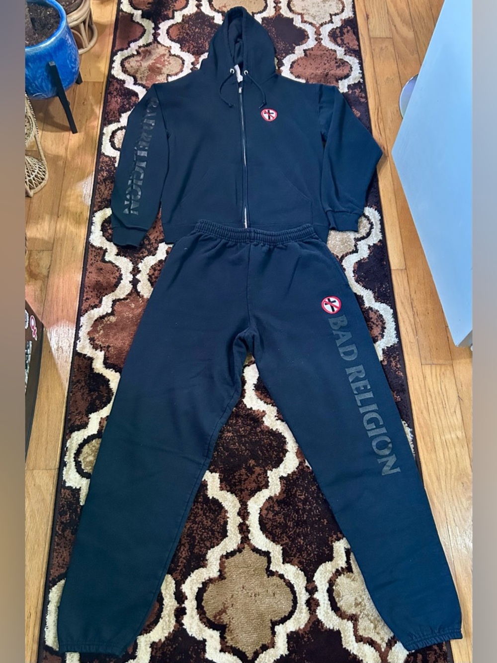 Bad Religion Zip Hoodie & Jogger Set - Picture 2 of 9